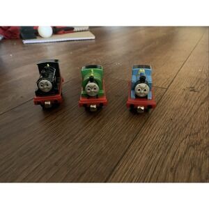 Thomas & Friends Take Along N Play Thomas Percy & Douglas Diecast  2002 Lot